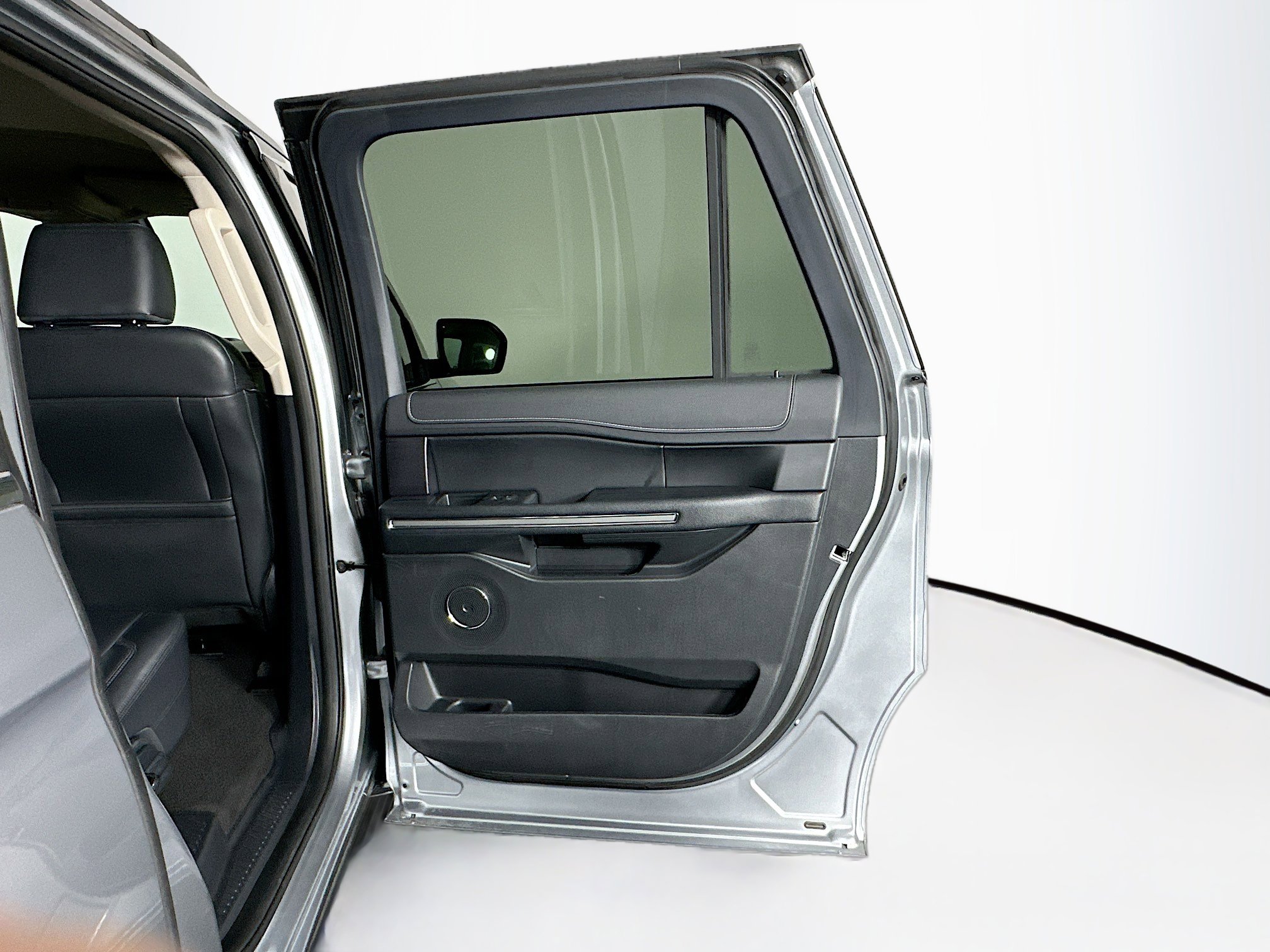 Used 2024 Ford Expedition Max XLT image 32