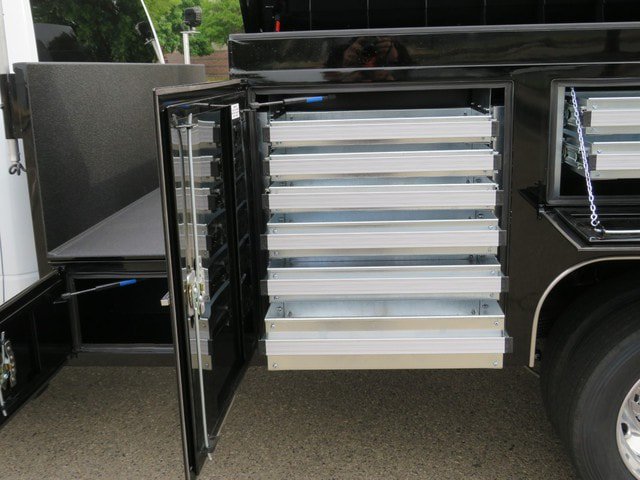 New 2023 RAM 5500 Tradesman w/ Chrome Appearance Group RWD image 13
