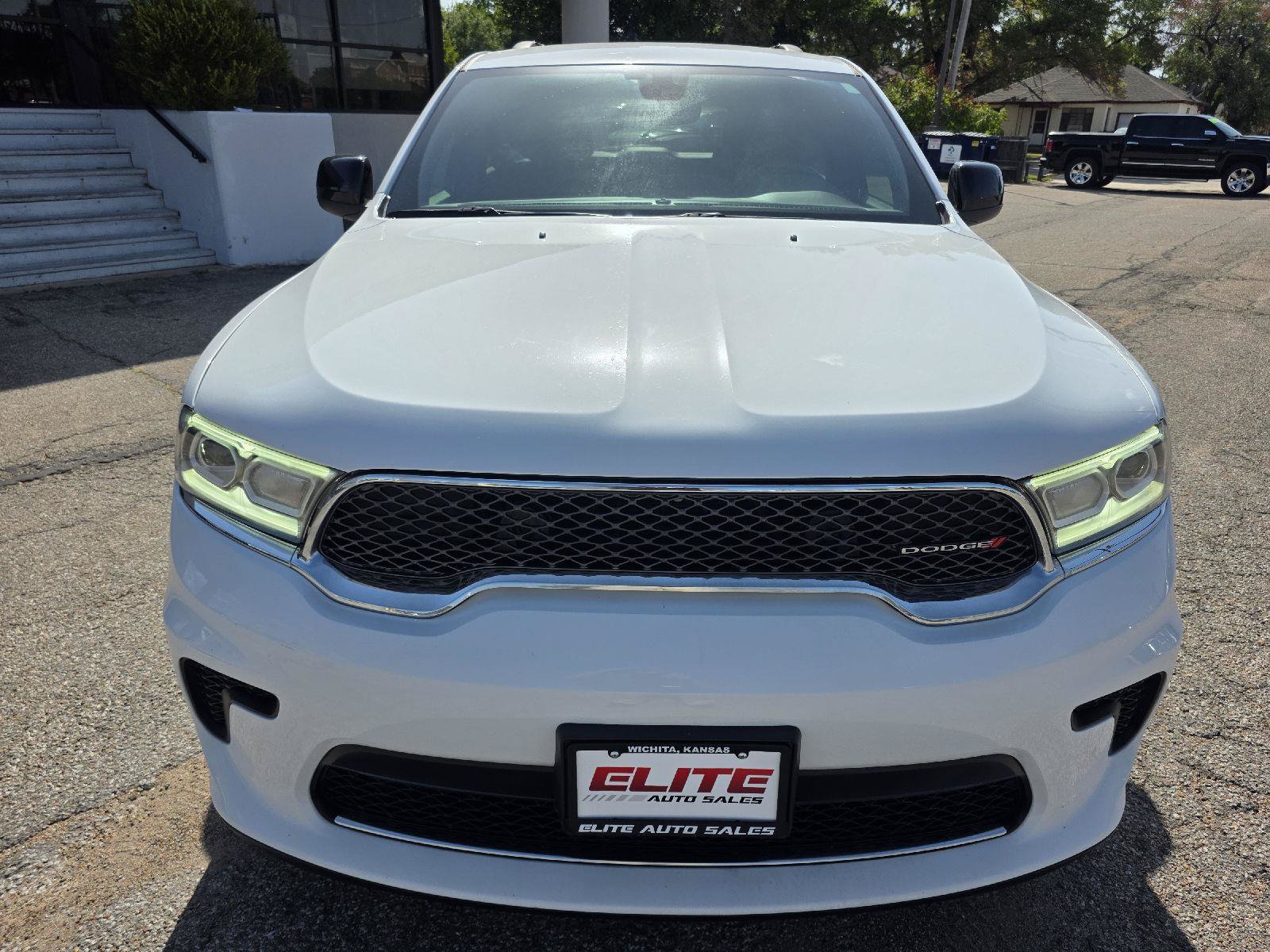 Used 2023 Dodge Durango SXT RWD image 2