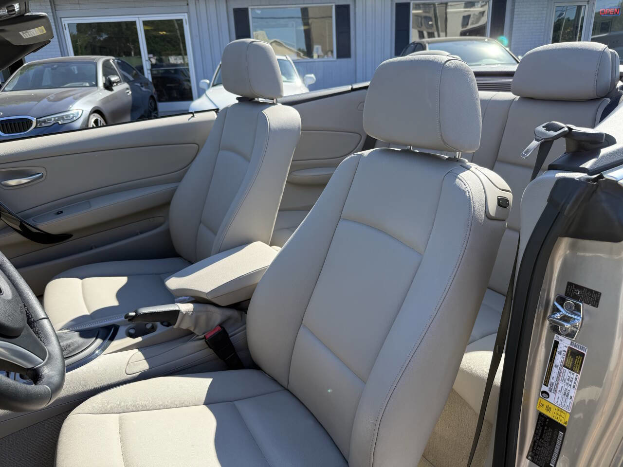Used 2009 BMW 128i Convertible RWD image 12