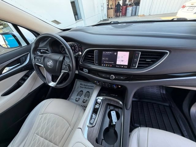 Used 2022 Buick Enclave Avenir w/ Avenir Technology Package FWD image 25