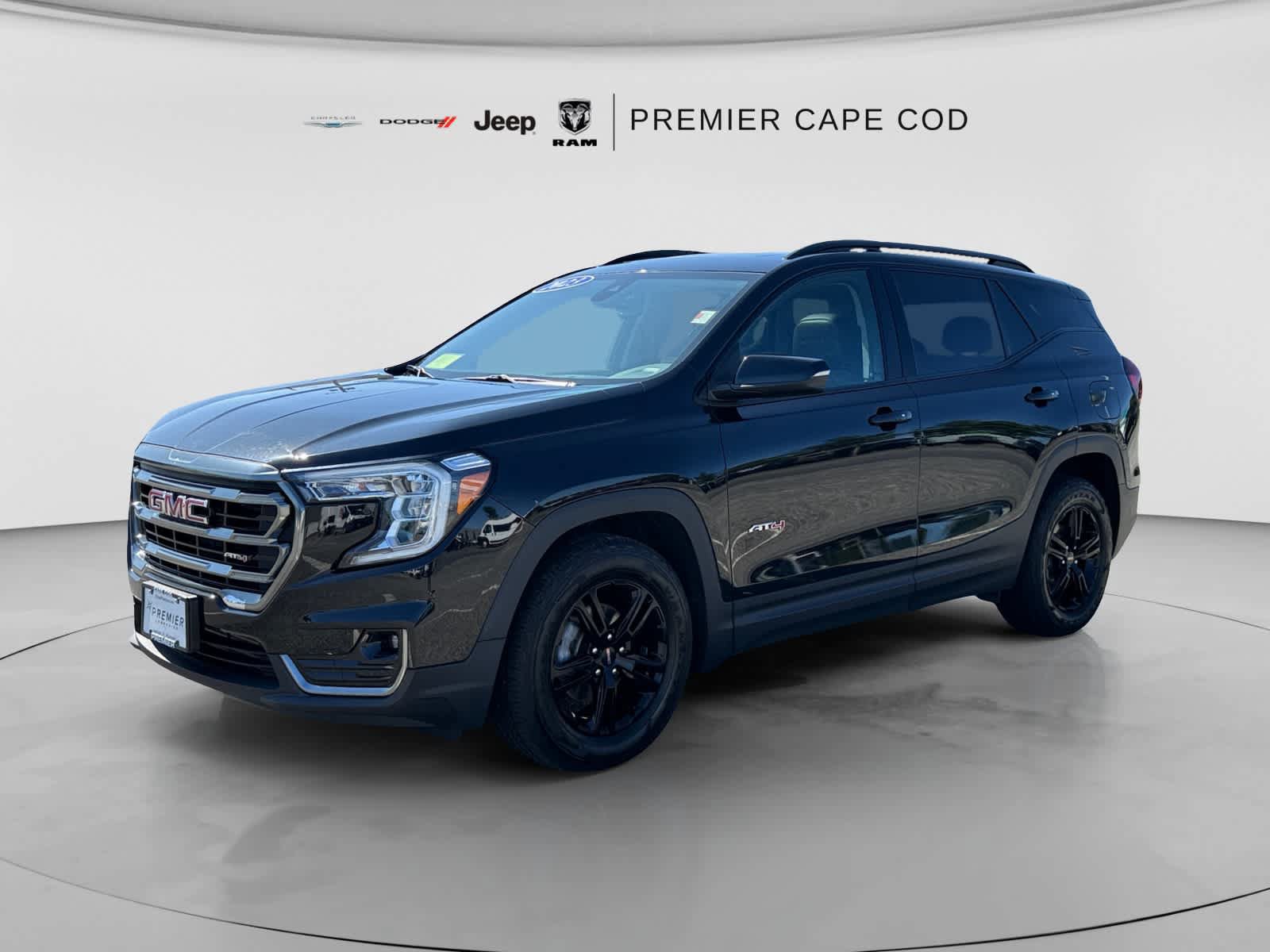 Used 2023 GMC Terrain AT4 w/ Infotainment Package II AWD/4WD image 4