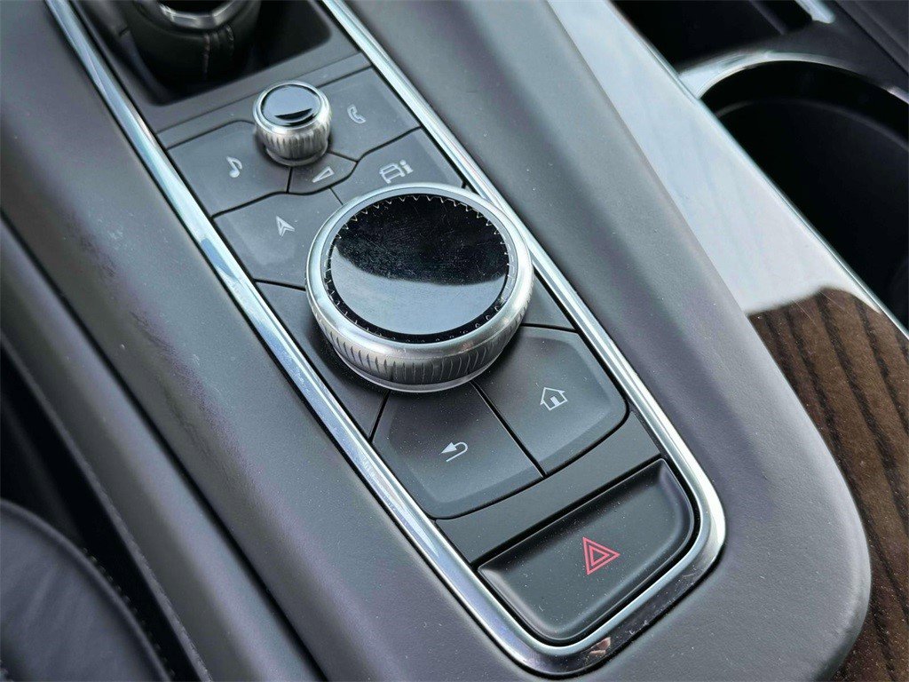 Certified 2024 Cadillac Escalade ESV Premium Luxury Platinum image 29