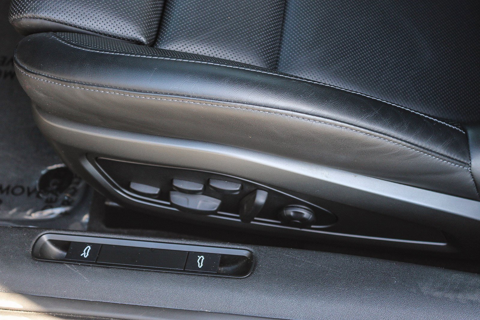 Used 2023 Porsche 911 Carrera T RWD image 23