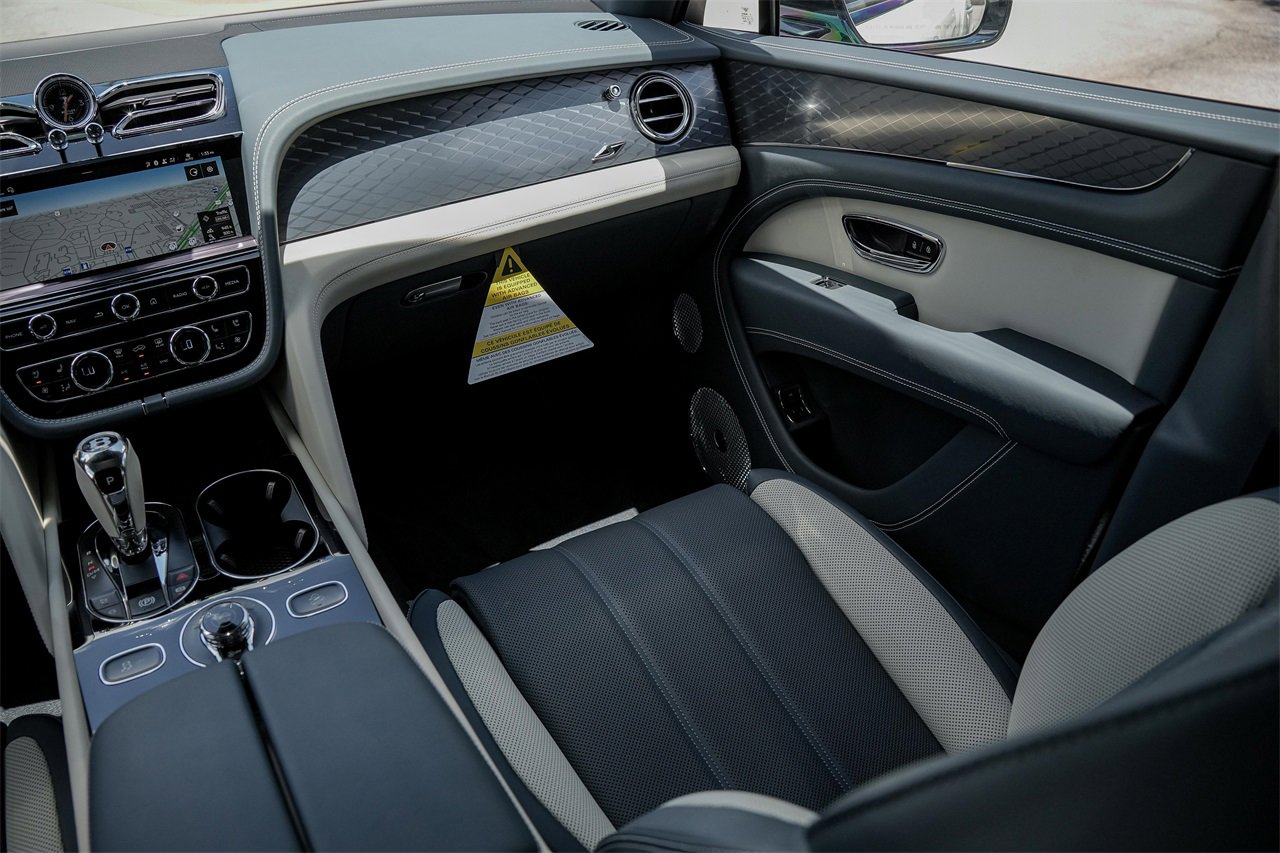 New 2025 Bentley Bentayga image 35