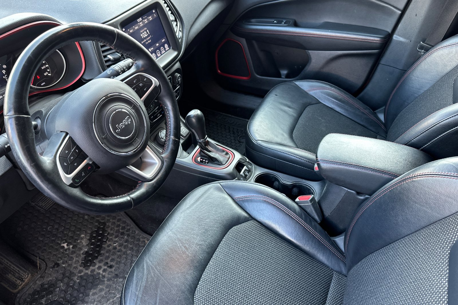 Used 2018 Jeep Compass Trailhawk image 10