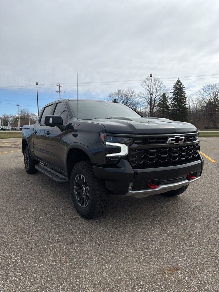 Used 2024 Chevrolet Silverado 1500 ZR2 w/ Technology Package image 3