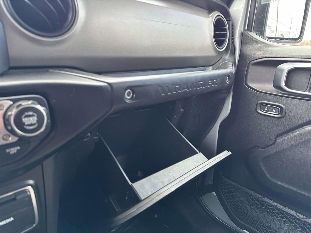 Used 2023 Jeep Wrangler Unlimited image 21