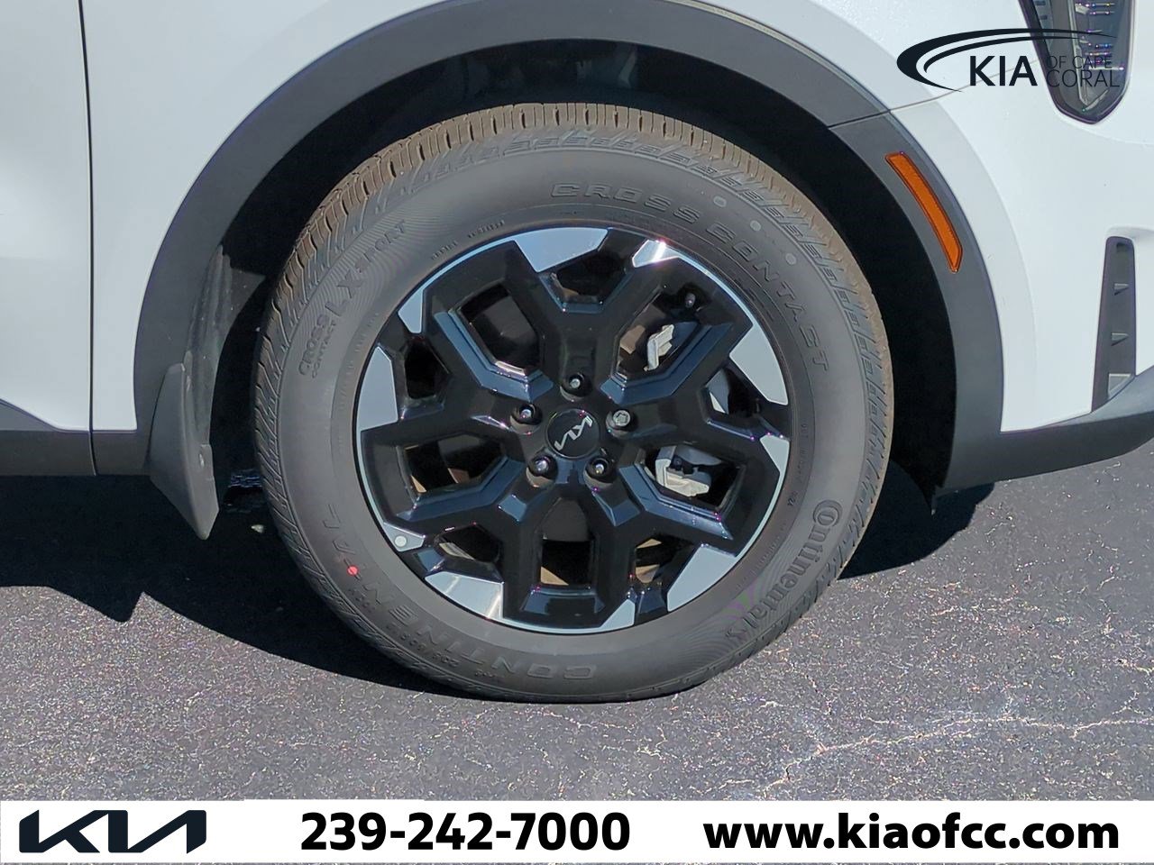 Used 2025 Kia Sorento S w/ Panoramic Sunroof Package image 11