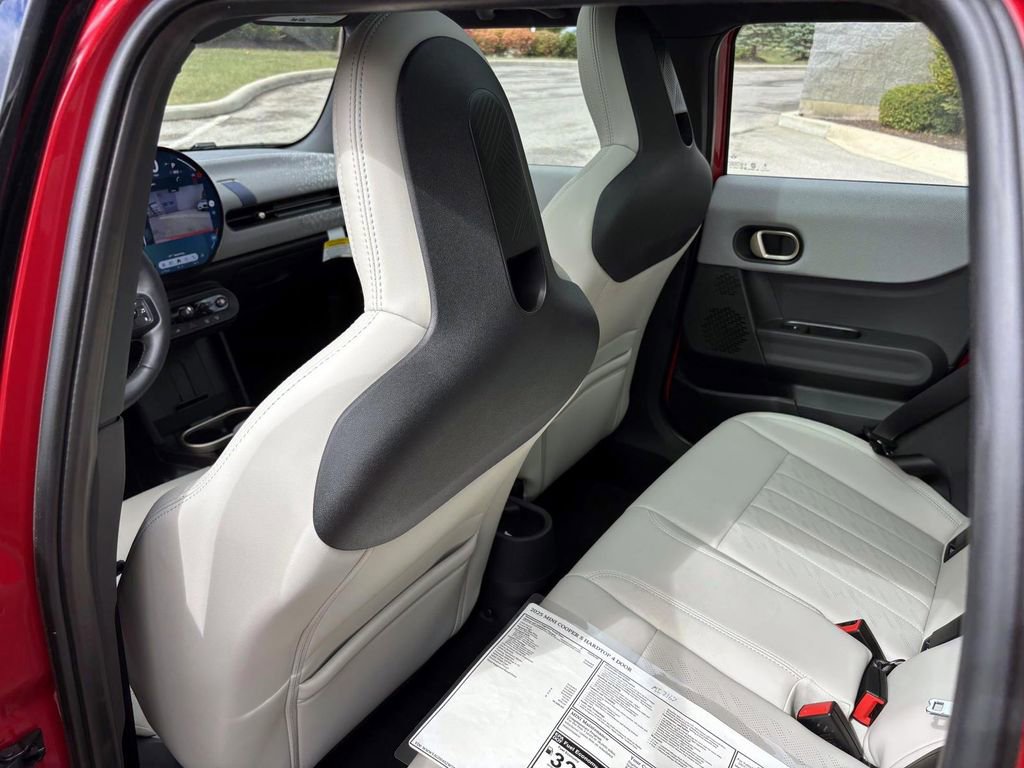 Certified 2025 MINI Cooper S image 28