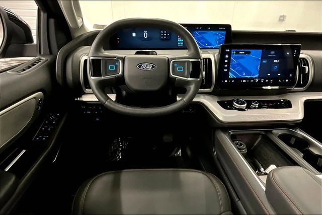 Used 2025 Ford Expedition Active image 6