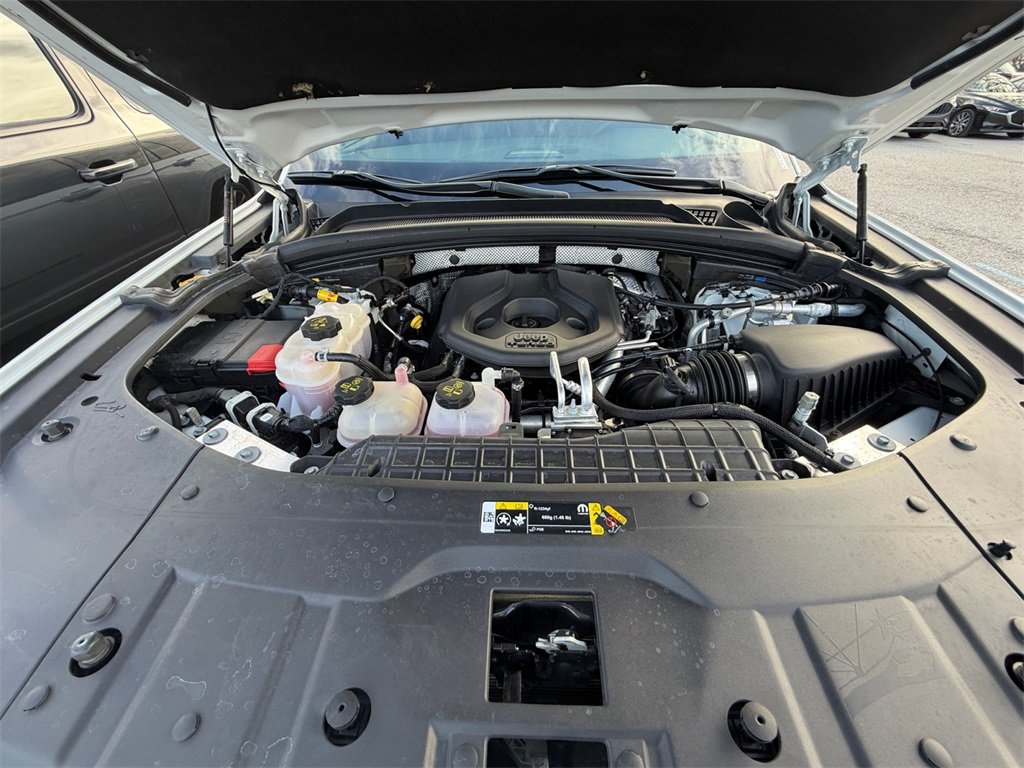 Used 2022 Jeep Grand Cherokee Overland w/ Luxury Tech Group IV image 20