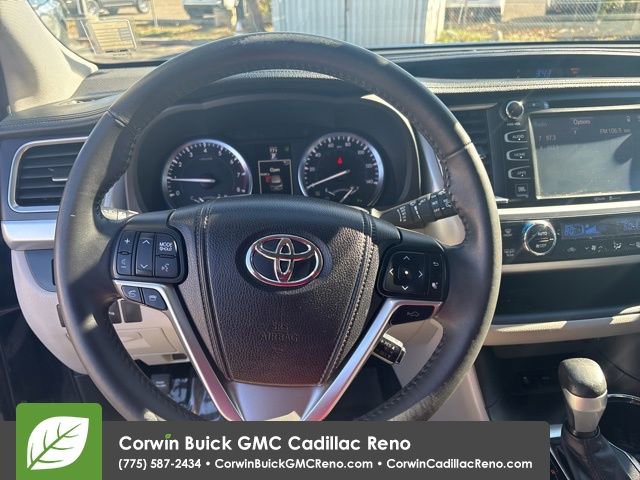 Used 2015 Toyota Highlander Limited w/ Driver Technology Package image 14