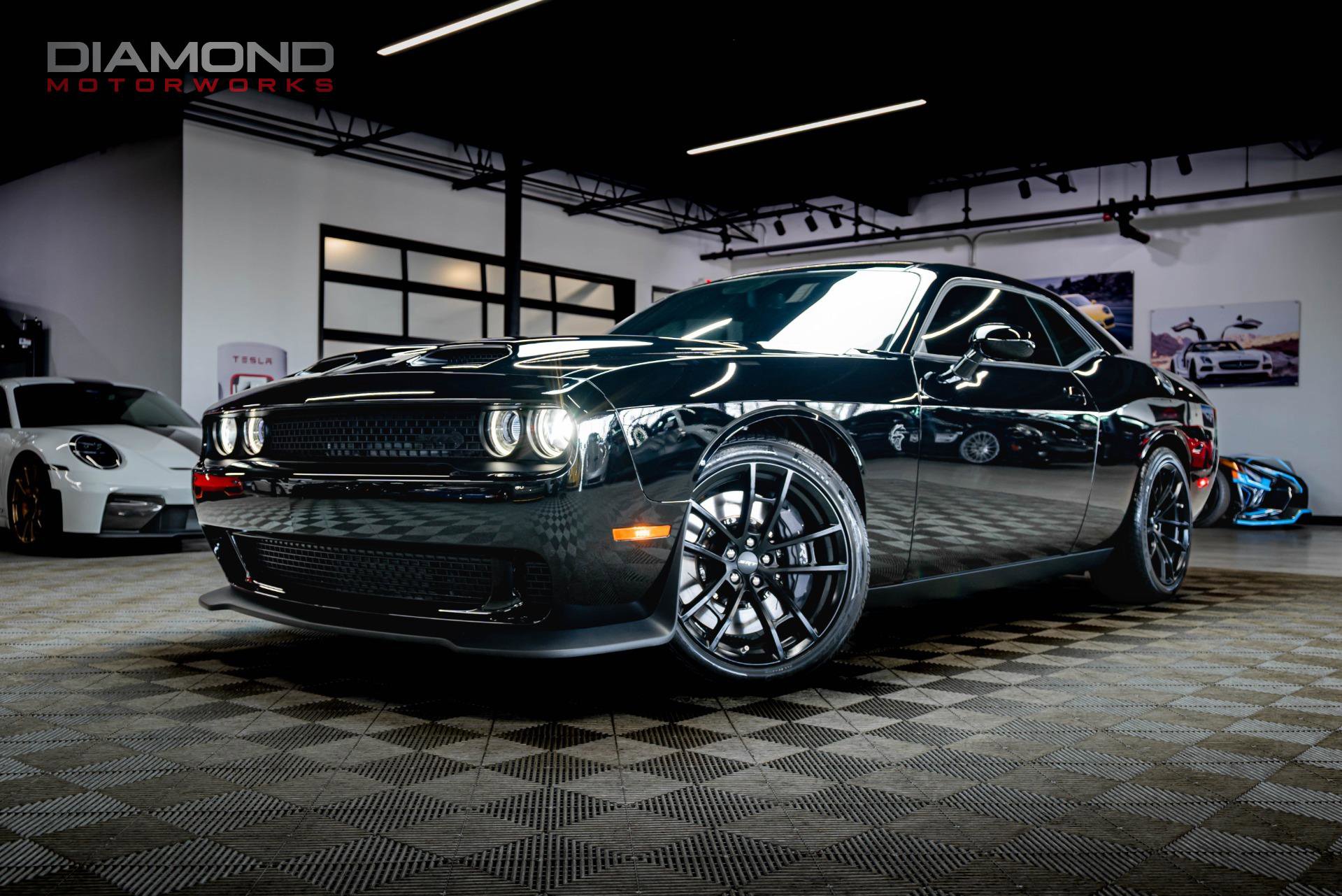 Used 2023 Dodge Challenger SRT Hellcat RWD image 1