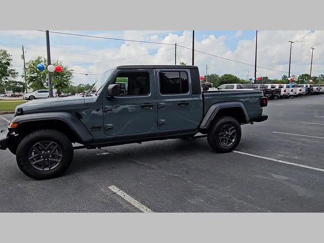 New 2025 Jeep Gladiator Sport image 24