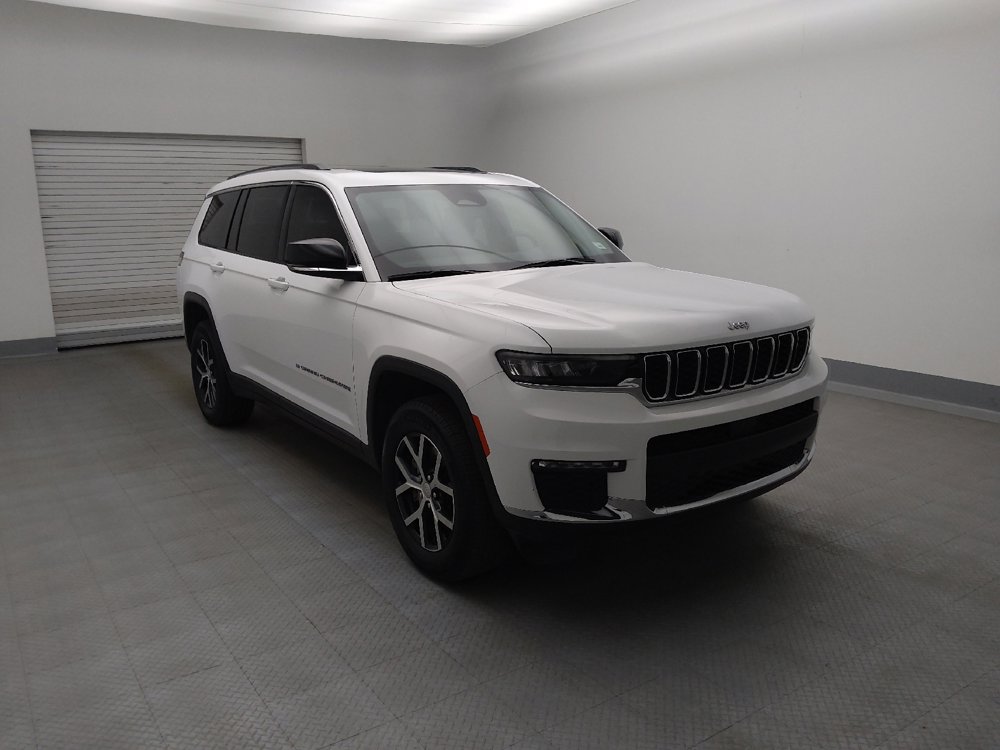 Used 2023 Jeep Grand Cherokee L Limited image 13