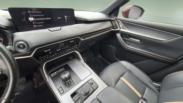 Used 2025 MAZDA CX-90 3.3 Turbo w/ Premium Plus Pkg image 25