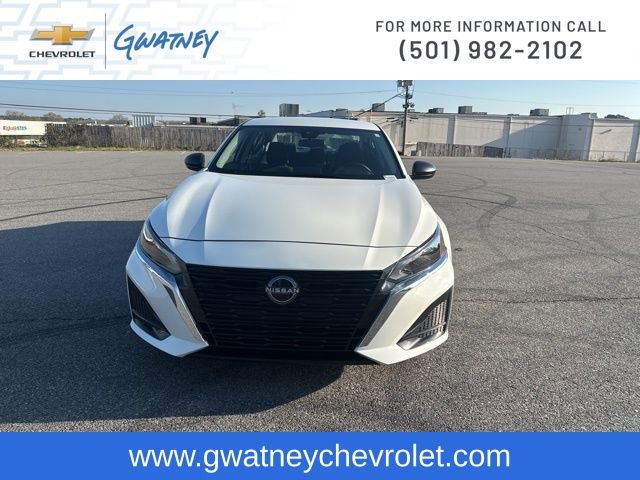 Used 2025 Nissan Altima 2.5 SV FWD video 2