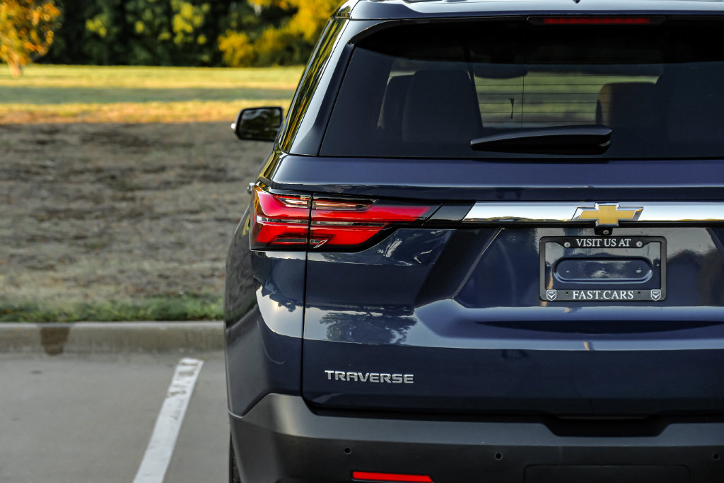 Used 2023 Chevrolet Traverse LS w/ Safety Package FWD image 51