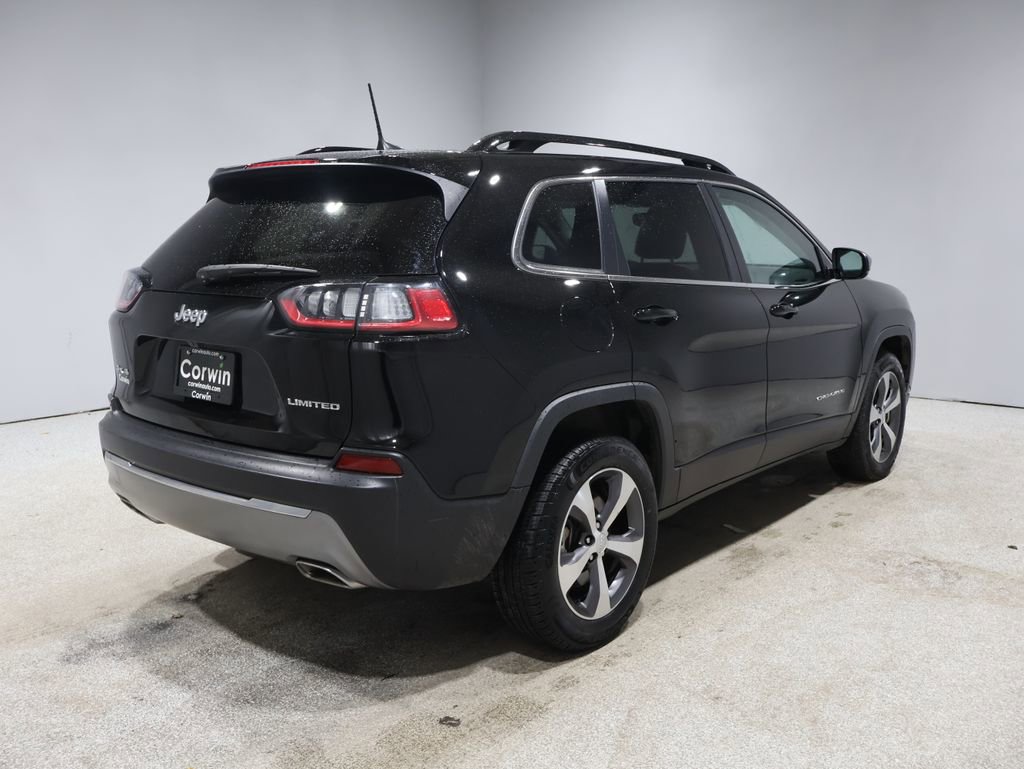 Certified 2022 Jeep Cherokee Limited image 3