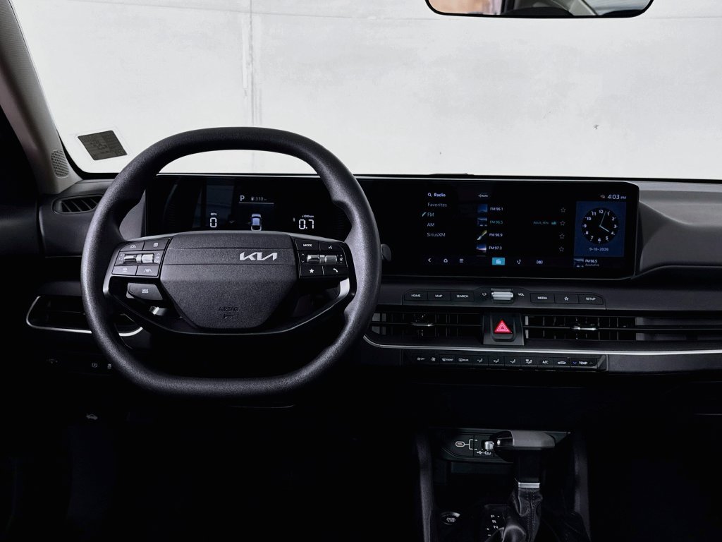 Used 2025 Kia K4 FWD image 12