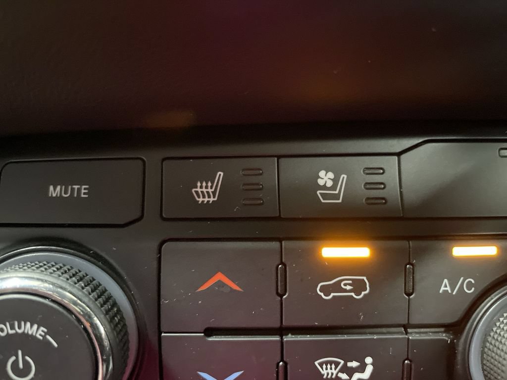 Used 2024 Dodge Durango GT RWD image 21