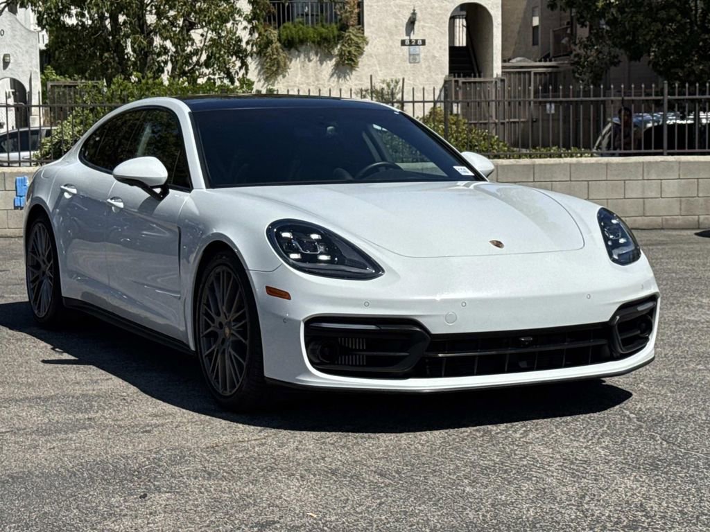 Used 2023 Porsche Panamera 4 Platinum Edition AWD/4WD image 2