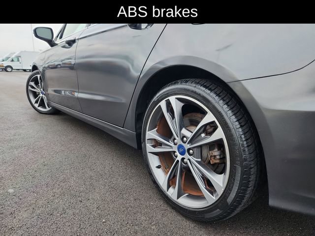 Used 2020 Ford Fusion Titanium image 17