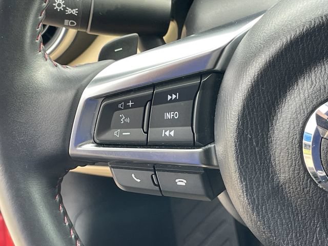 Used 2019 MAZDA MX-5 Miata RF Grand Touring RWD image 14
