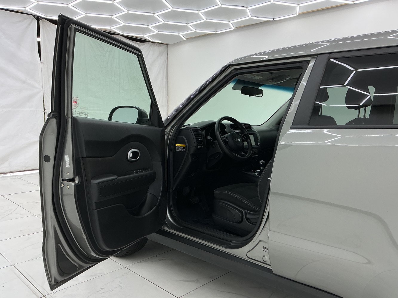 Used 2019 Kia Soul w/ Convenience Package FWD image 16