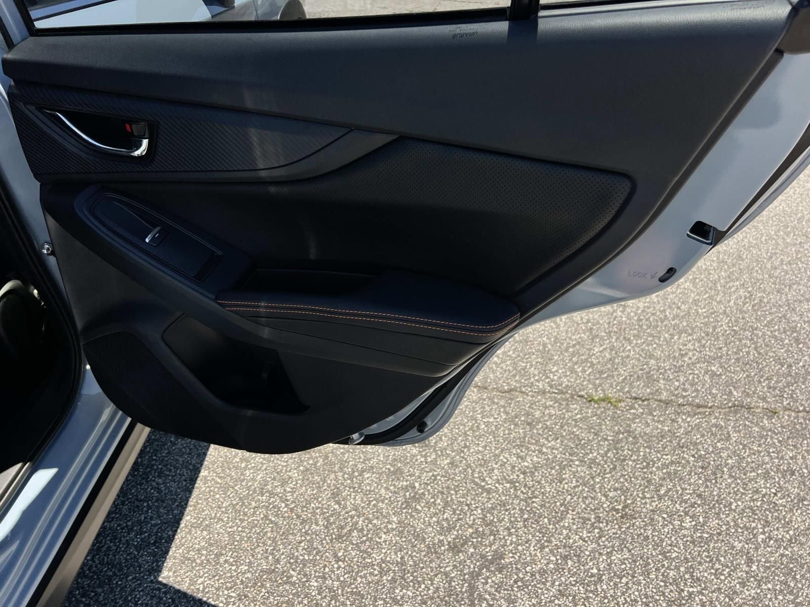 Used 2018 Subaru Crosstrek 2.0i Limited AWD/4WD image 16