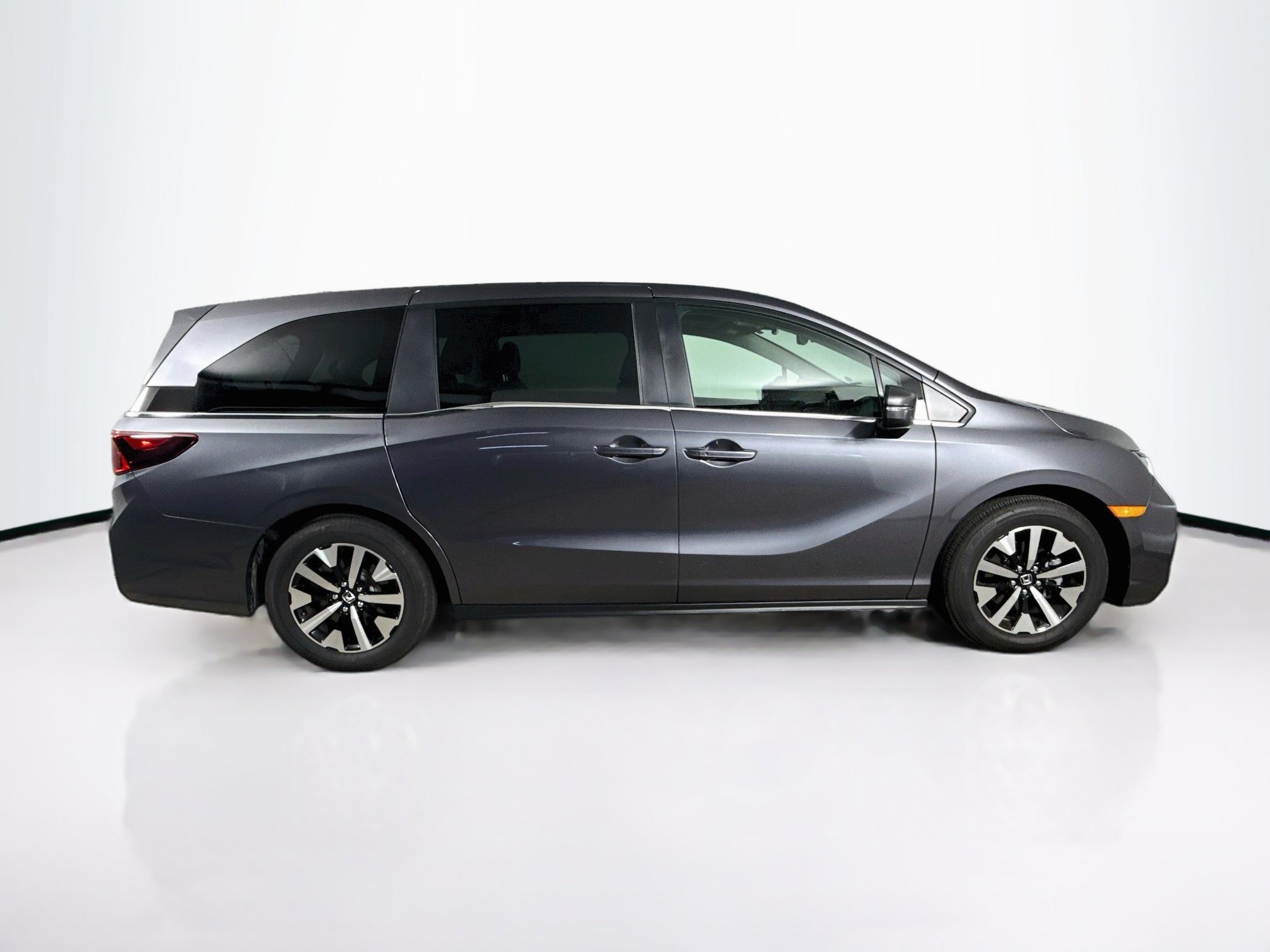 Certified 2026 Honda Odyssey EX-L image 2