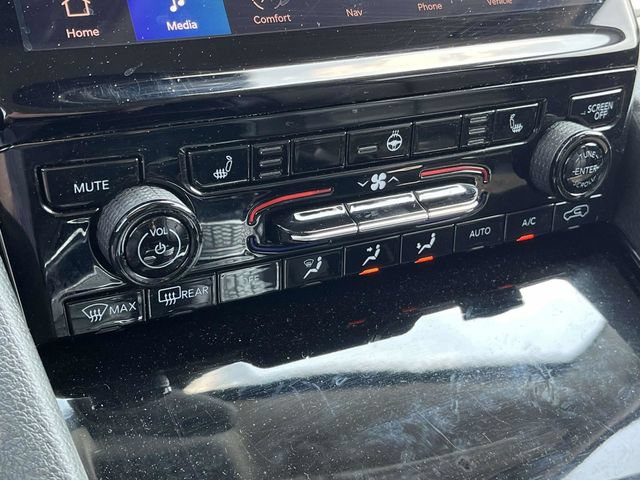 Used 2023 Jeep Grand Cherokee Limited AWD/4WD image 33