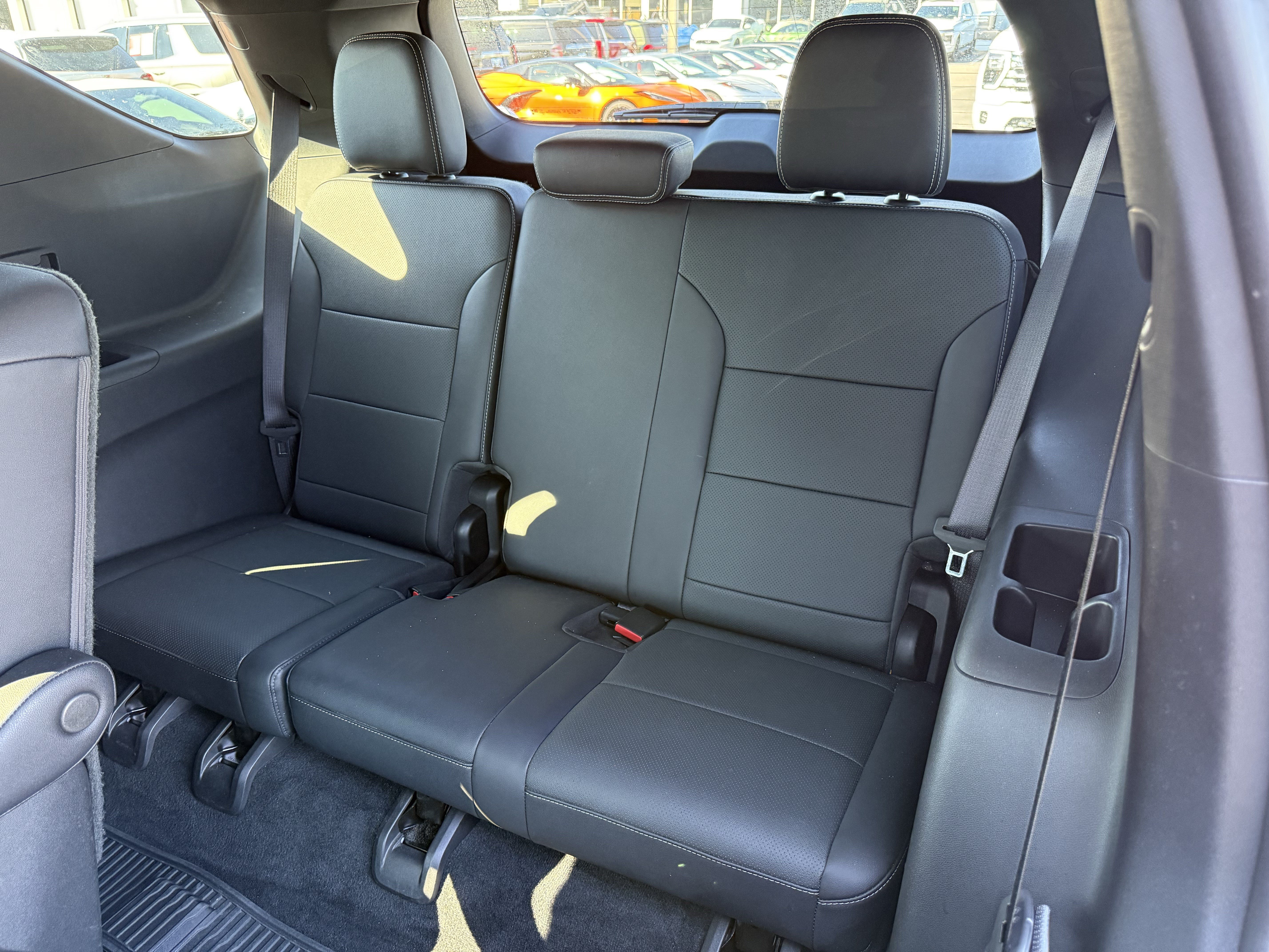Used 2025 Chevrolet Traverse LT w/ Enhanced Driving Package FWD image 31