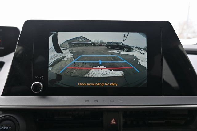 Used 2023 Toyota Prius LE image 40