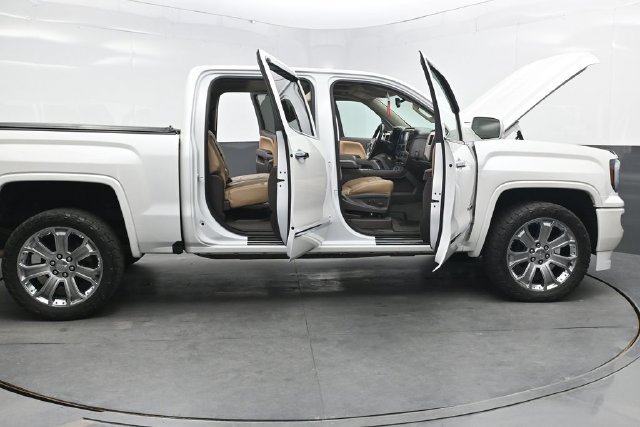 Used 2017 GMC Sierra 1500 Denali w/ Denali Ultimate Package AWD/4WD image 49