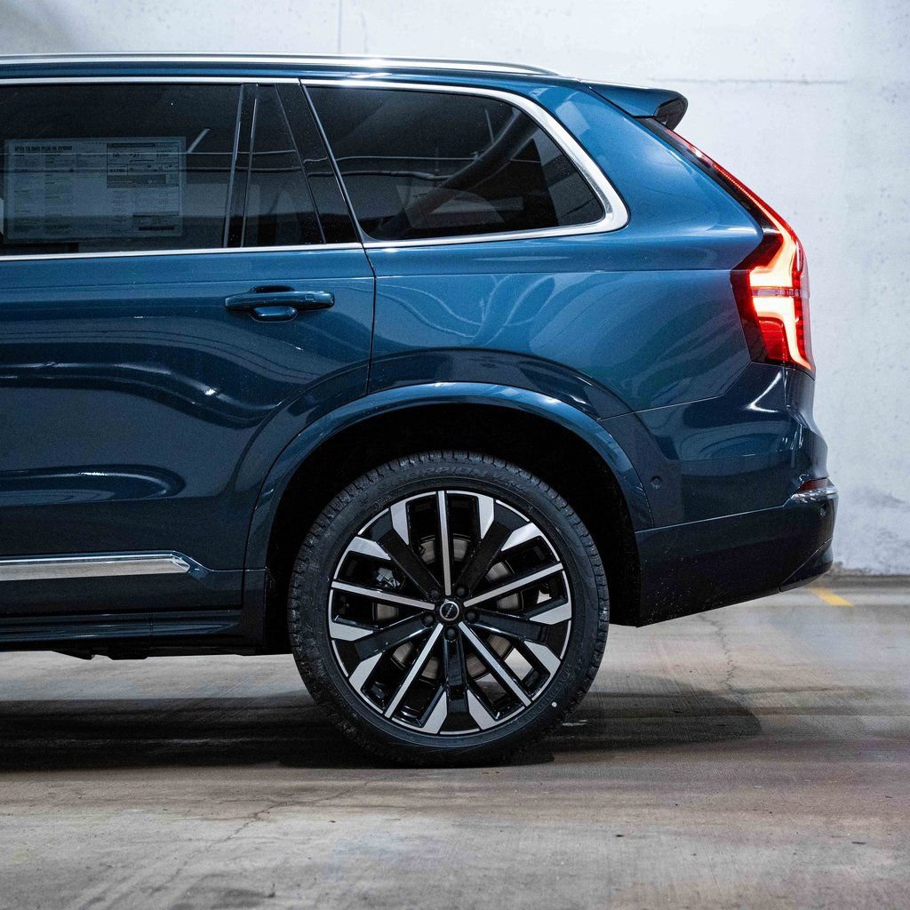 New 2026 Volvo XC90 T8 Ultra w/ Protection Package Premier AWD/4WD image 4