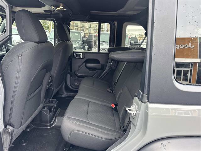 Used 2022 Jeep Wrangler Sport S AWD/4WD image 7