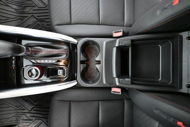 Used 2024 GMC Canyon AT4X image 40