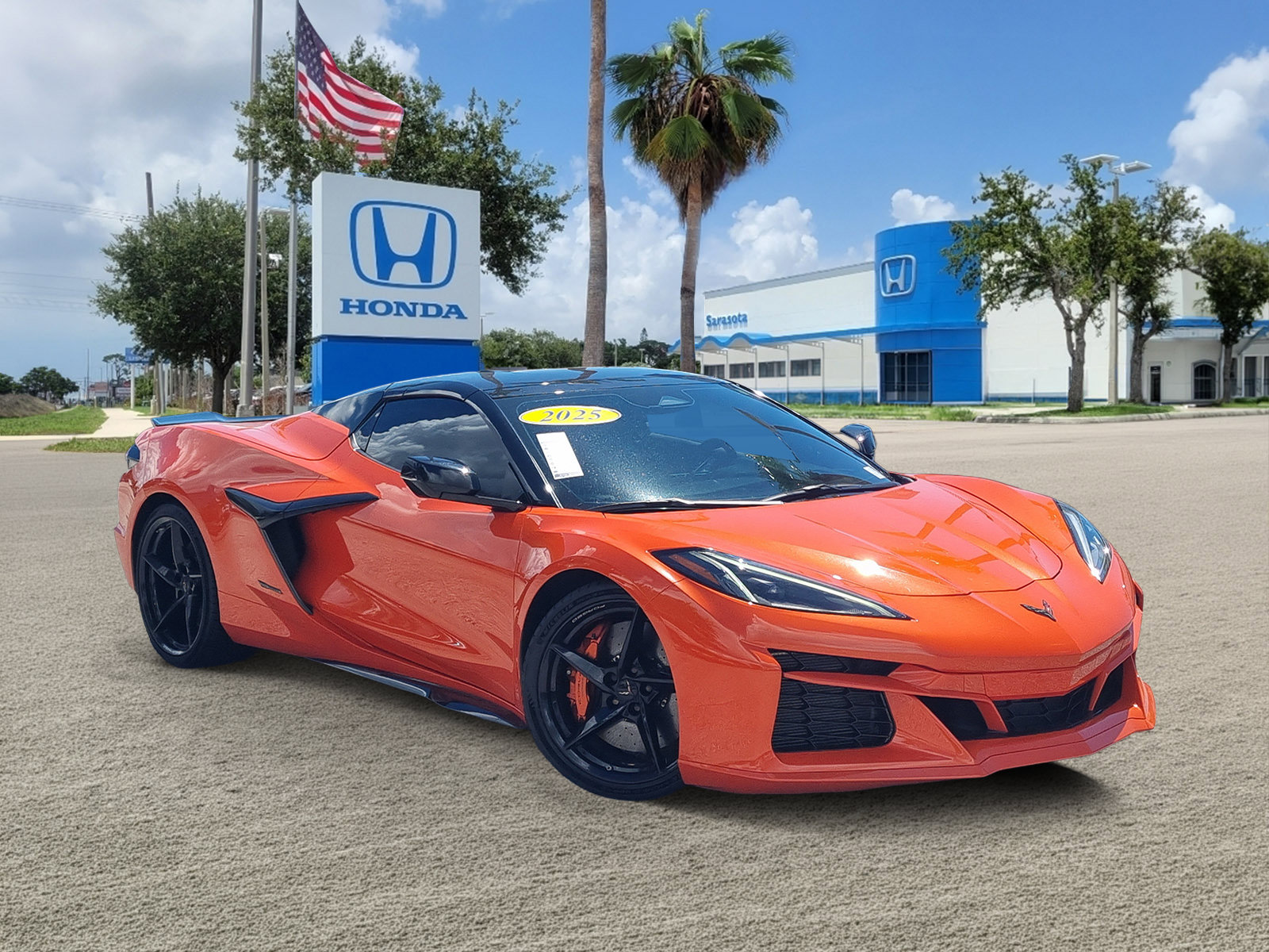 Used 2025 Chevrolet Corvette E-Ray AWD/4WD image 1
