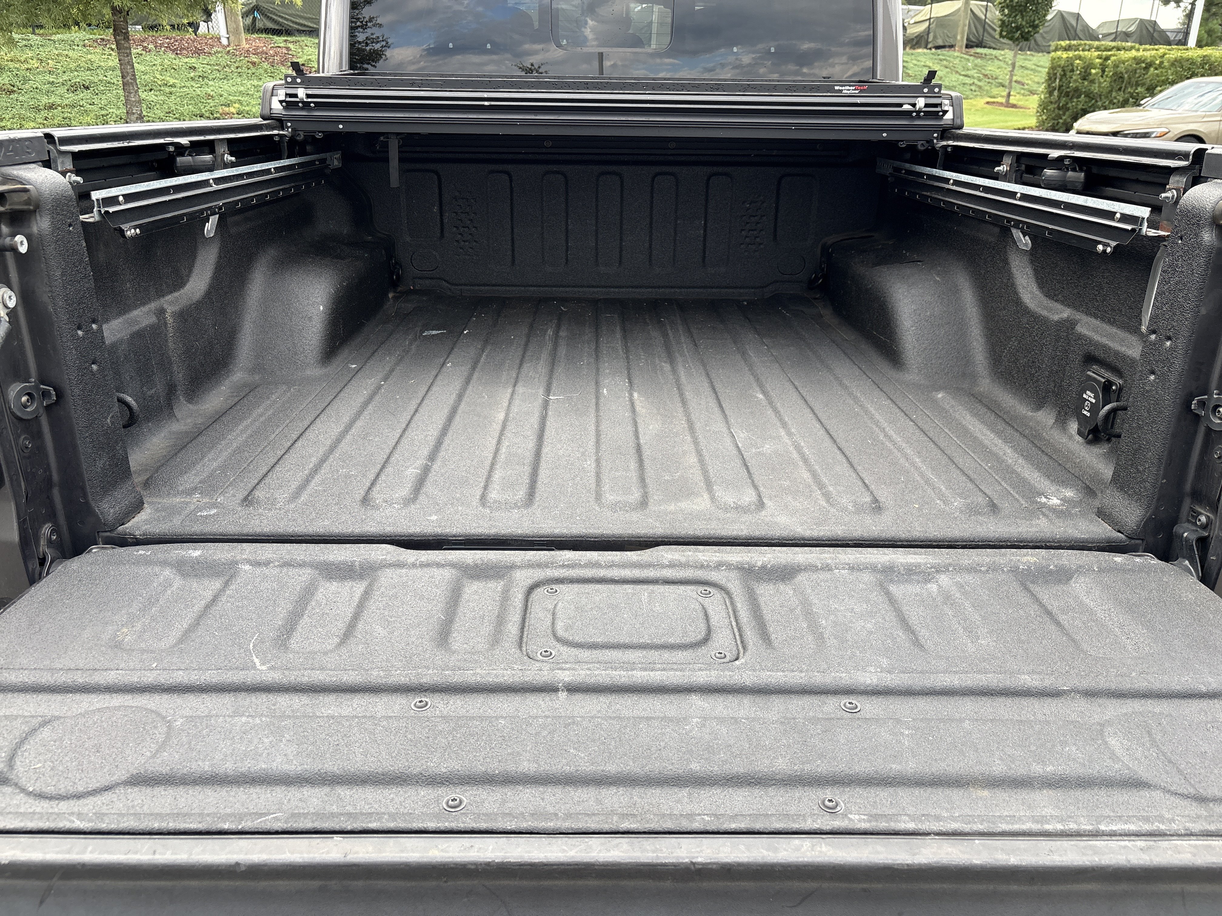 Used 2020 Jeep Gladiator Rubicon AWD/4WD image 34