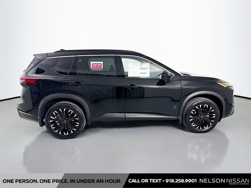 New 2026 Nissan Rogue Dark Armor FWD image 4