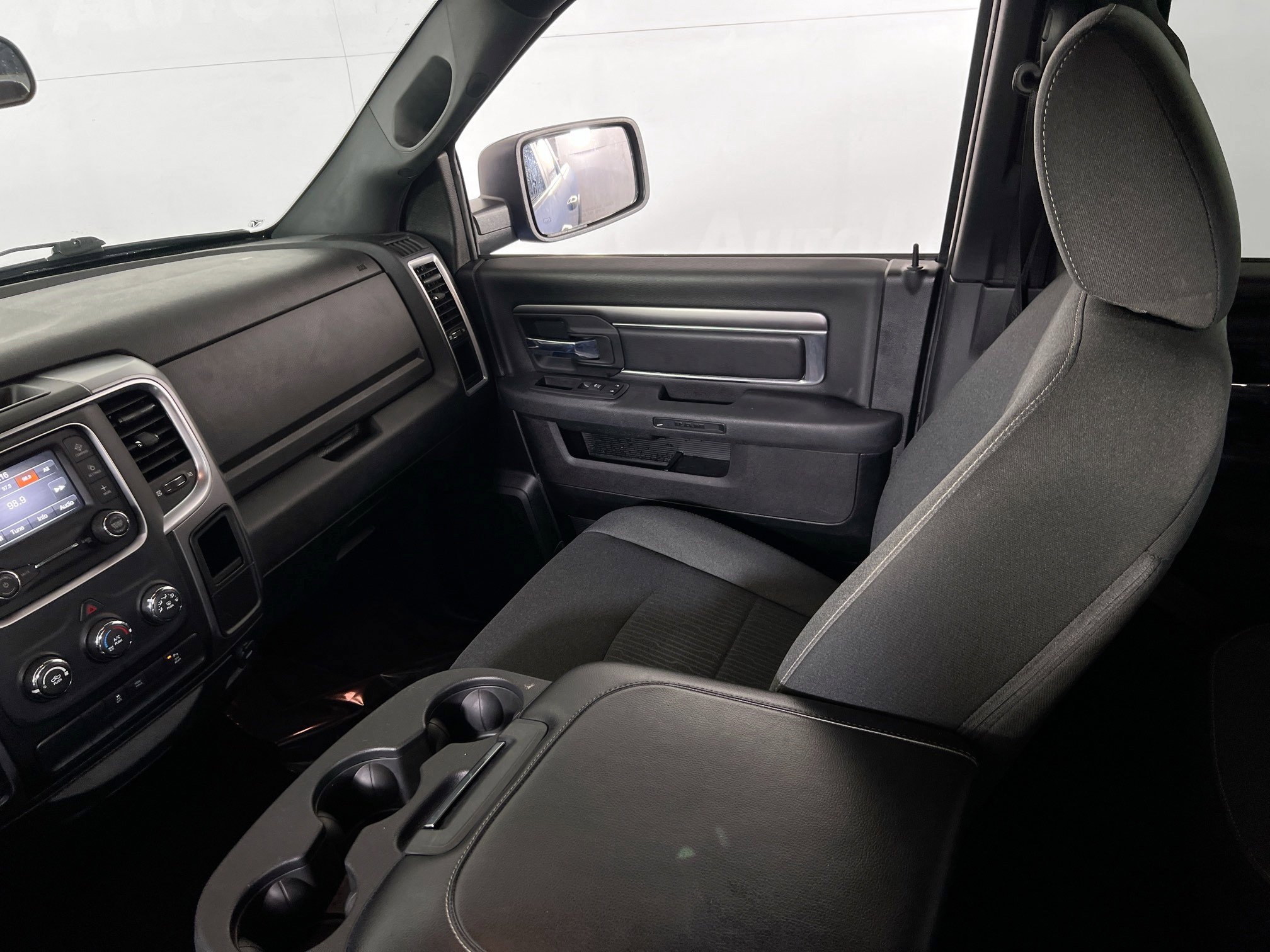 Used 2022 RAM 1500 Classic Warlock AWD/4WD image 21