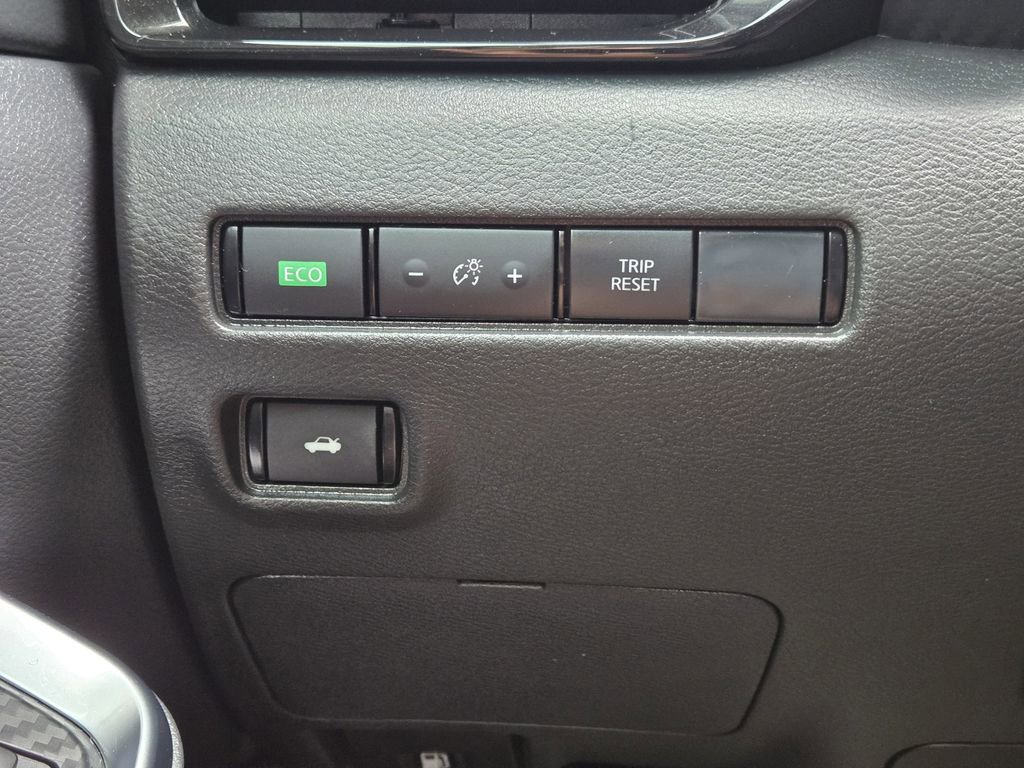 Used 2023 Nissan Sentra SR w/ Midnight Edition Package image 24