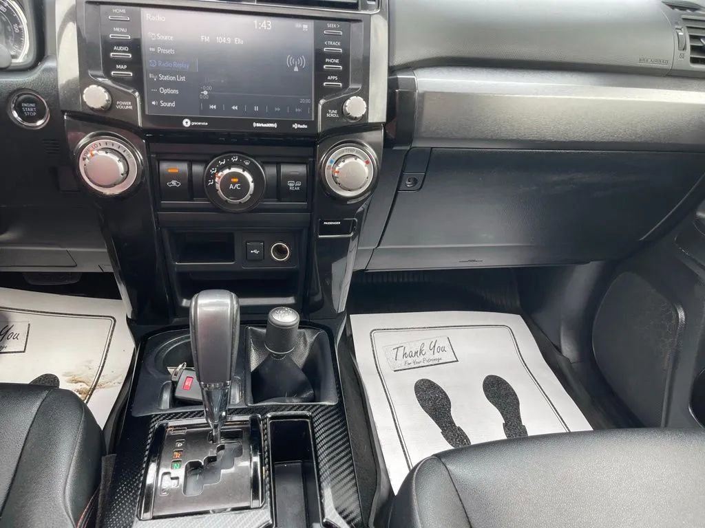 Used 2021 Toyota 4Runner Venture w/ Moonroof Package AWD/4WD image 26