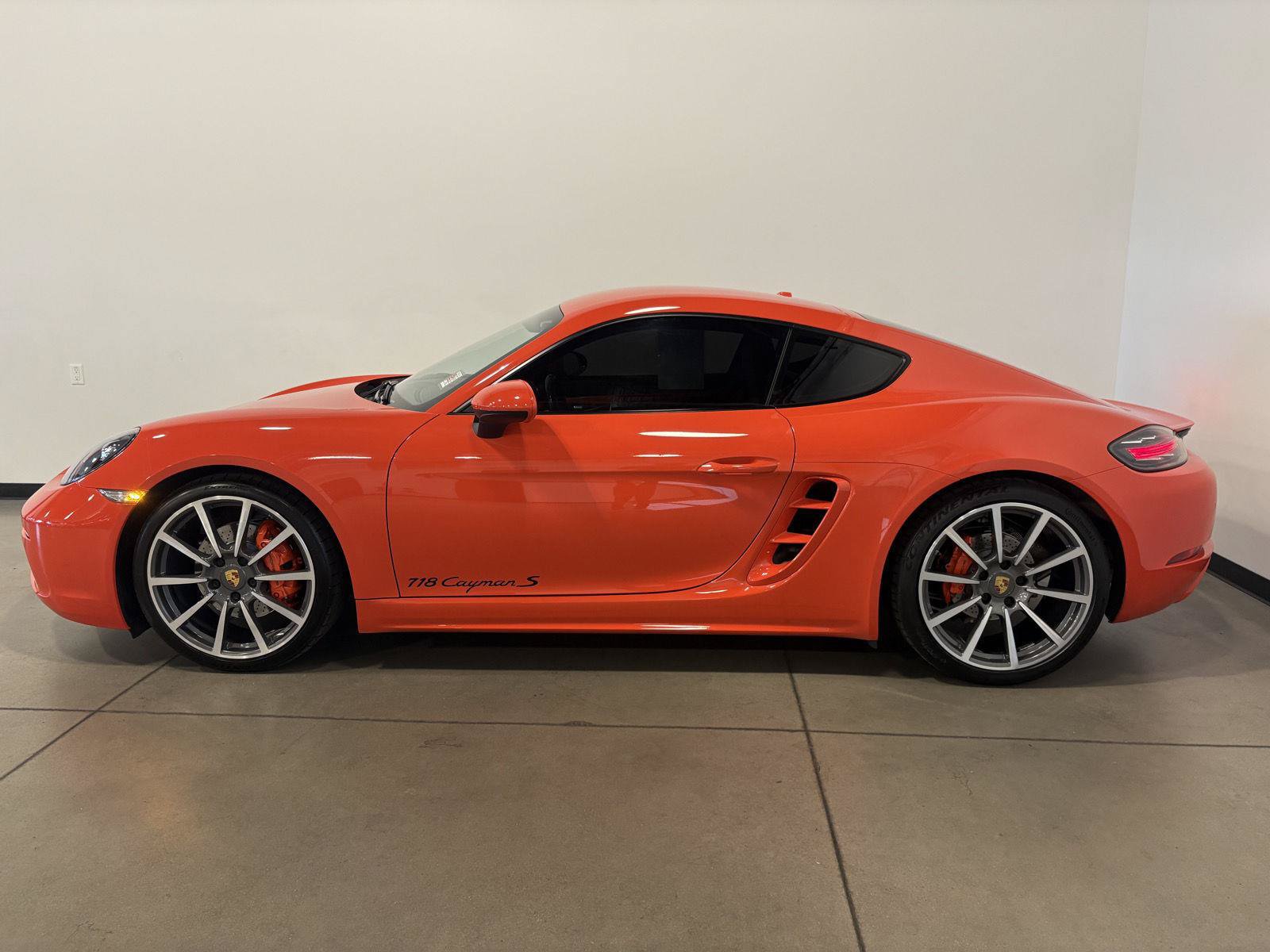 Used 2017 Porsche 718 Cayman S RWD image 7