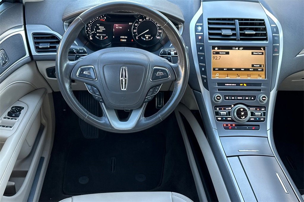 Used 2018 Lincoln MKZ Premiere image 17