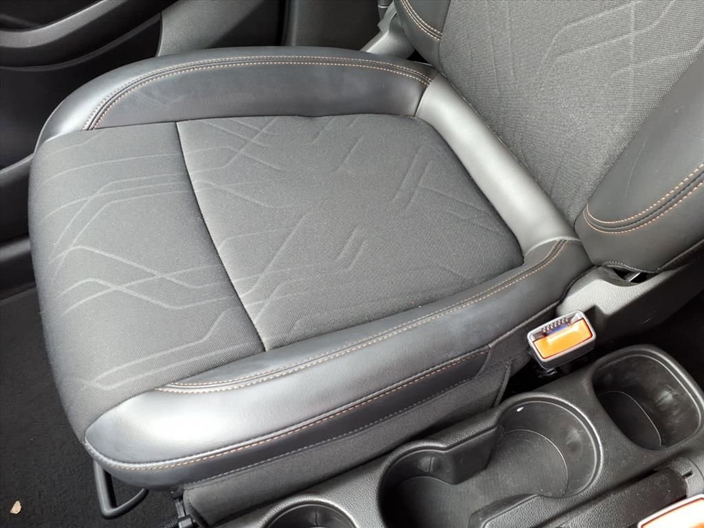 Used 2022 Chevrolet Trax LT w/ Sport Edition image 29