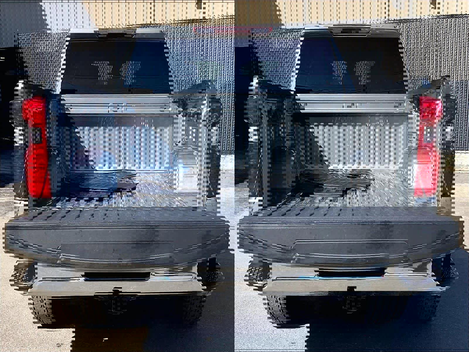 Used 2023 Chevrolet Silverado 1500 LT image 31