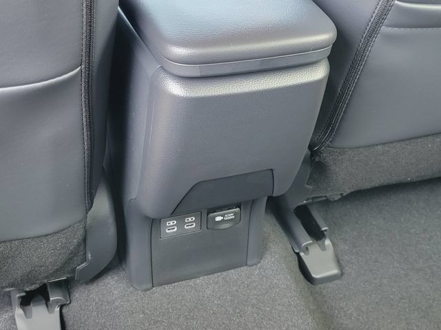 New 2026 Toyota Prius Plug-In Hybrid FWD image 19